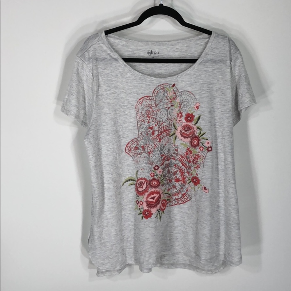 Style and Company T-shirt with print graphics